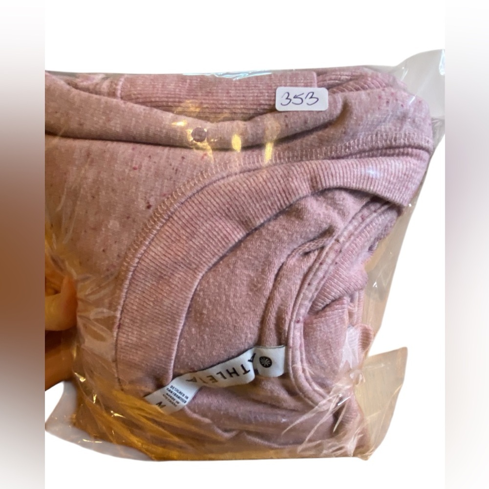 Athleta Pink Berry Balance Pullover Crewneck Sweatshirt Women’s Size M - Picture 11 of 11